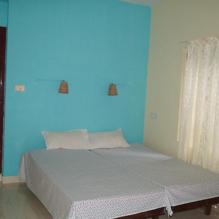 Jungleparadiso Homestay Thekkady Exterior photo